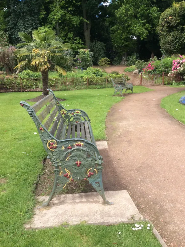 Image: Gallery: Wentworth &ndash; May 2015, image: wentworth-2015-chair