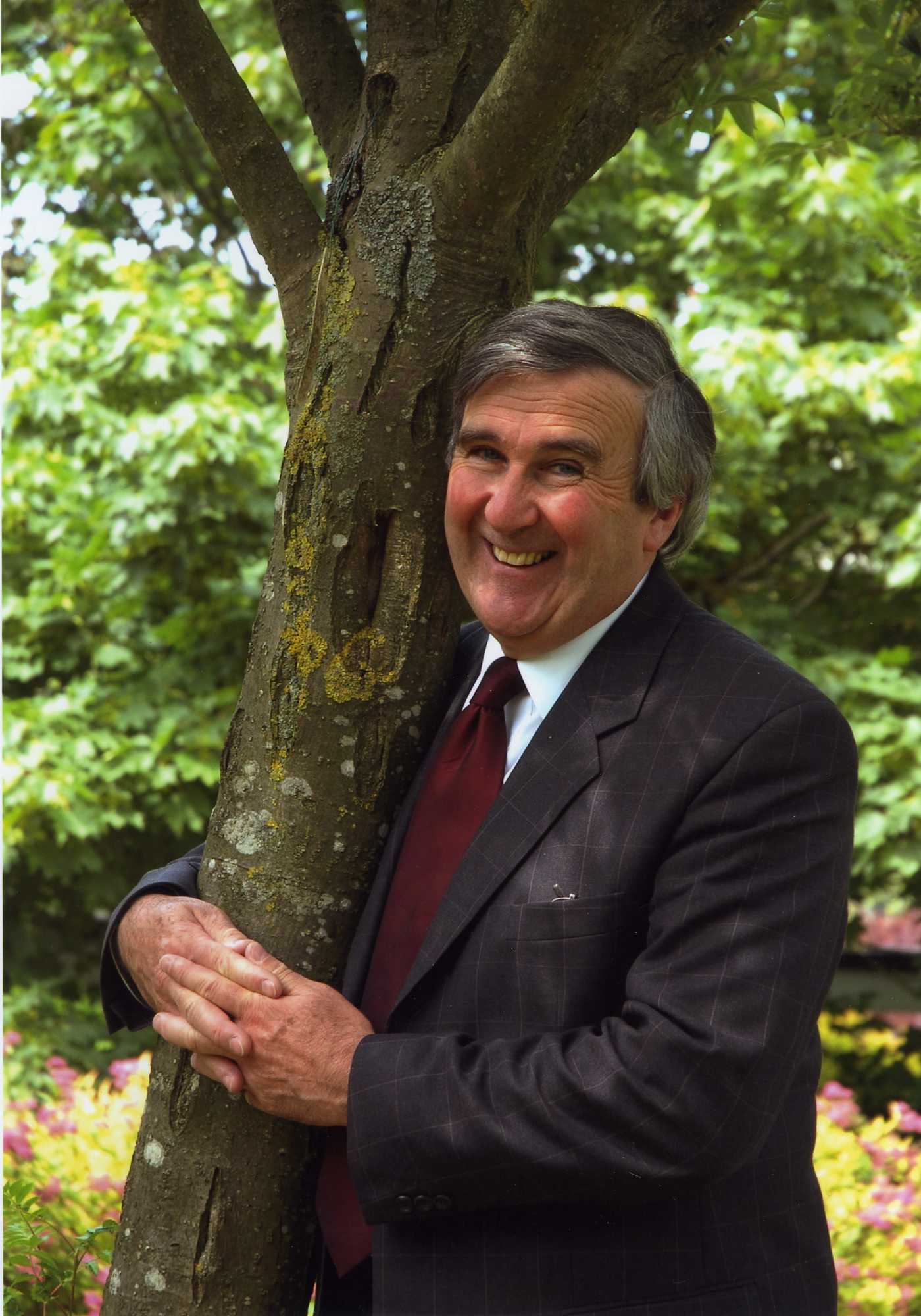 Image: Photograph of Gervase Phinn
